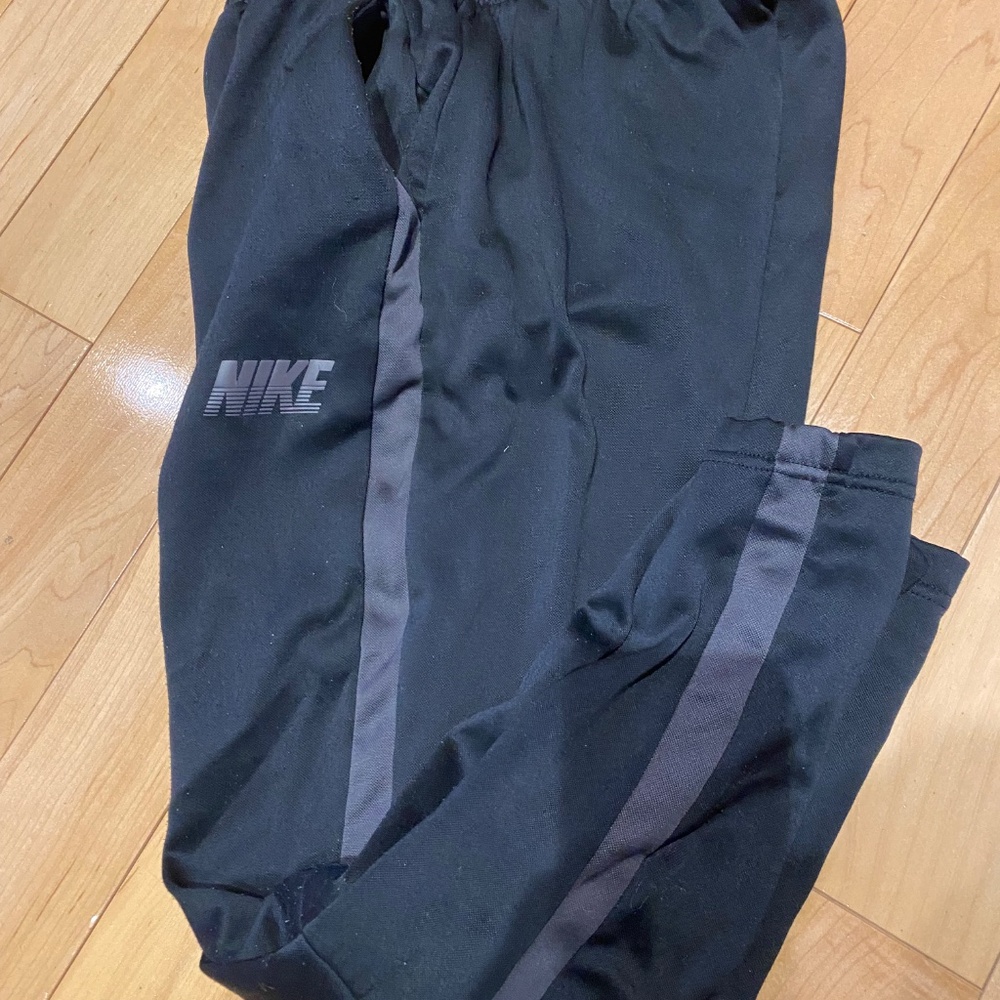 Nike - Youth XL - Sweatpants